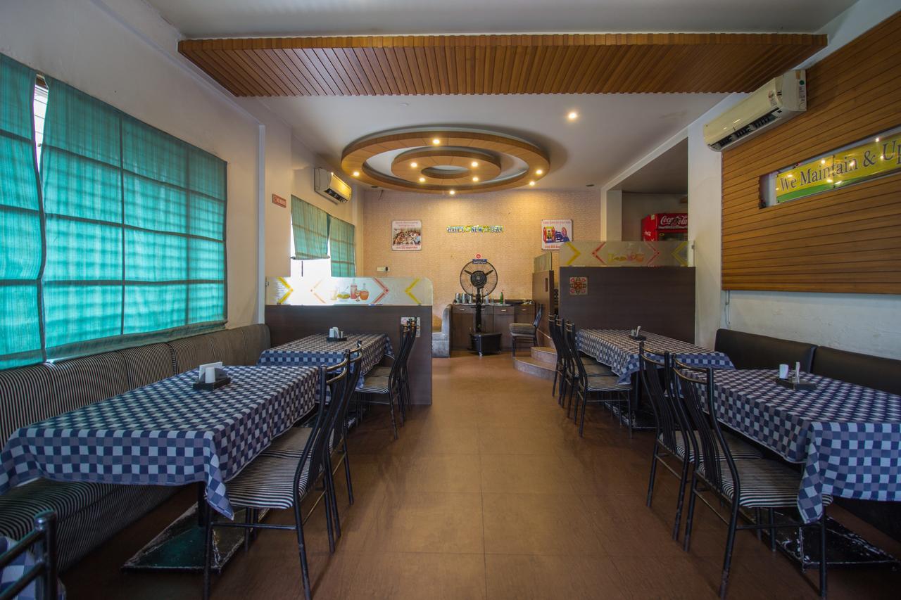 Hotel Oyo 24197 Saptaruchi Pimpri-Chinchwad Zewnętrze zdjęcie