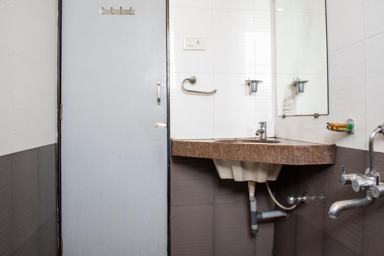 Hotel Oyo 24197 Saptaruchi Pimpri-Chinchwad Zewnętrze zdjęcie