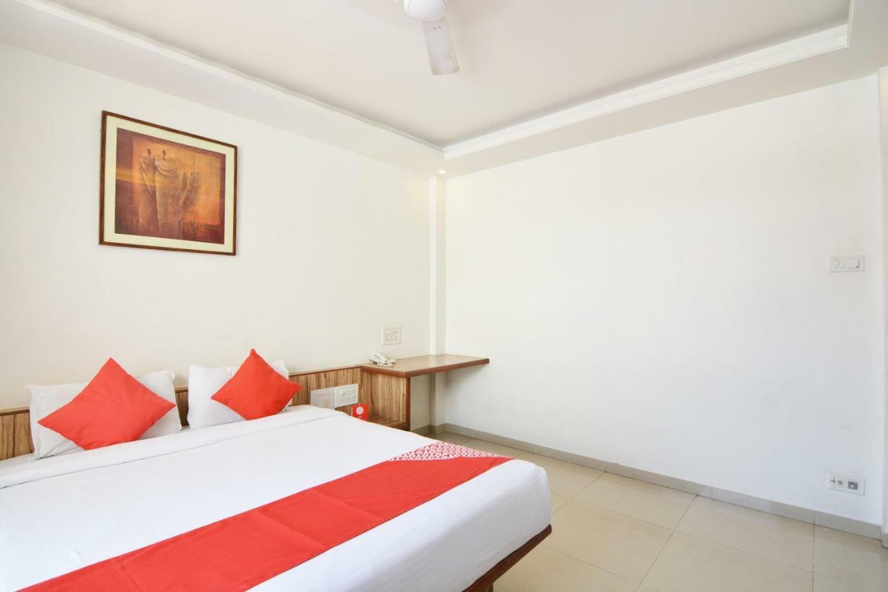 Hotel Oyo 24197 Saptaruchi Pimpri-Chinchwad Zewnętrze zdjęcie